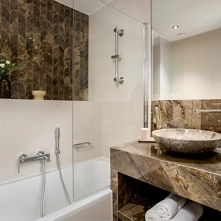 Merveil - Luxury - Marais - Caire I Paris